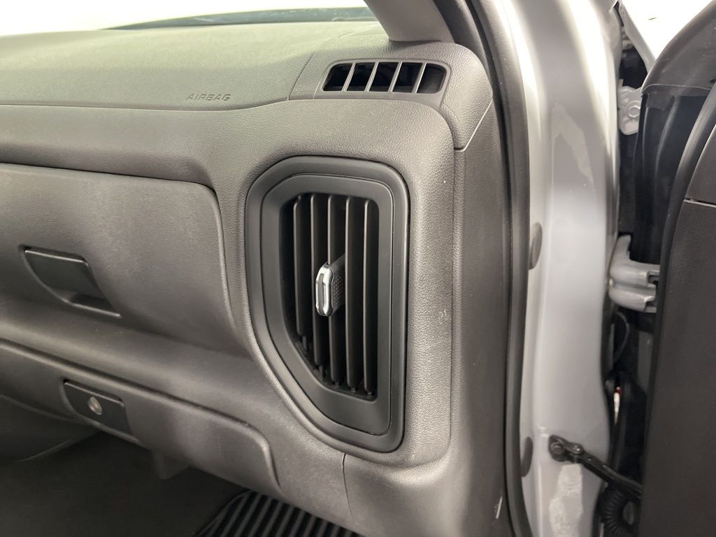 Thumbnail: 2024 Chevrolet Silverado 1500 - 19