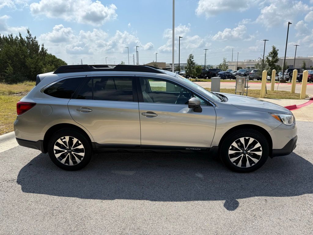 Thumbnail: 2017 Subaru Outback - 4