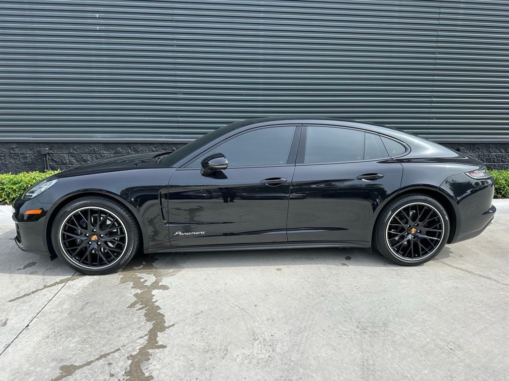 Thumbnail: 2023 Porsche Panamera - 2
