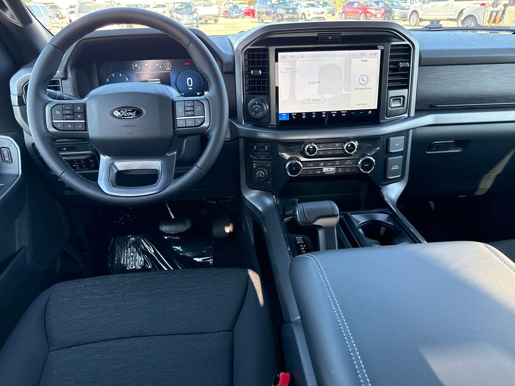 New 2026 Black Ford XLT image 5