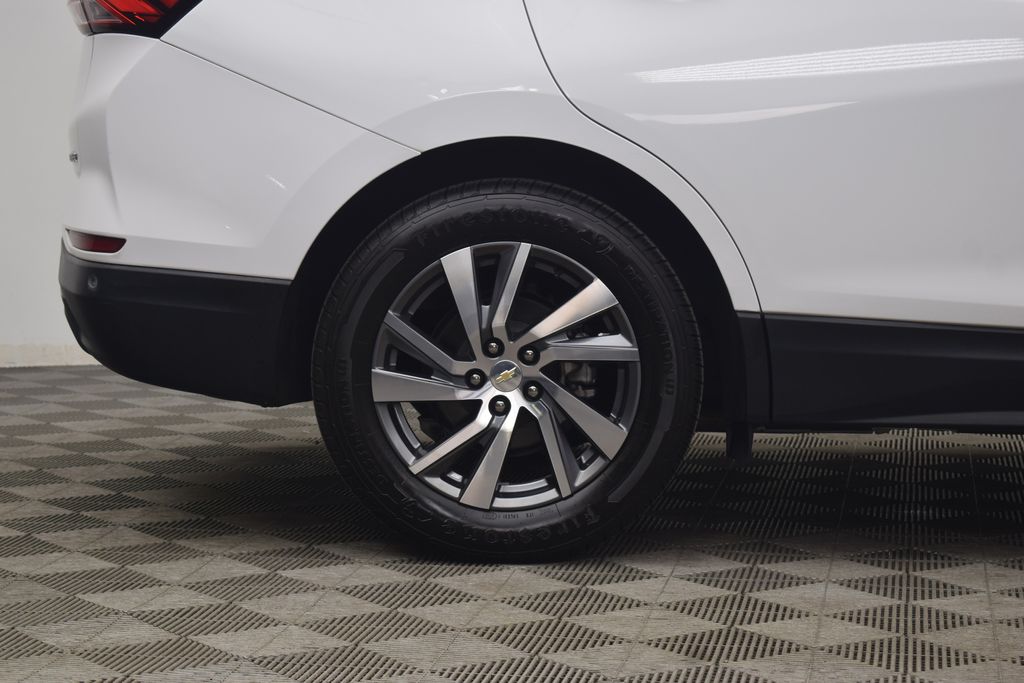 used 2022 Chevrolet Equinox car, priced at $22,400