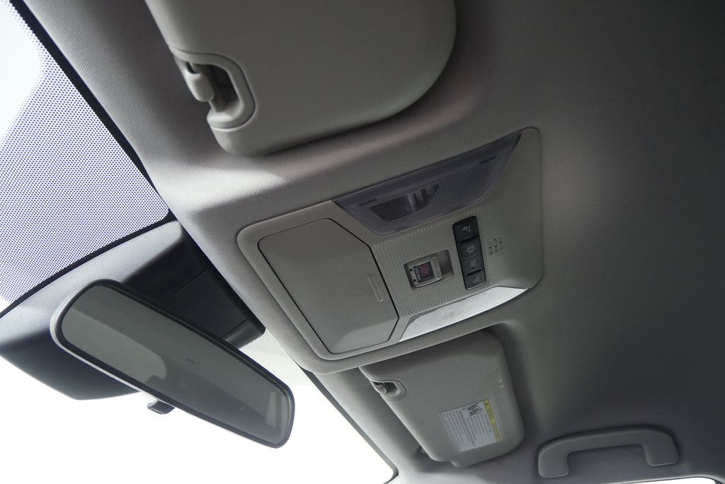 Thumbnail: 2019 Toyota RAV4 - 14
