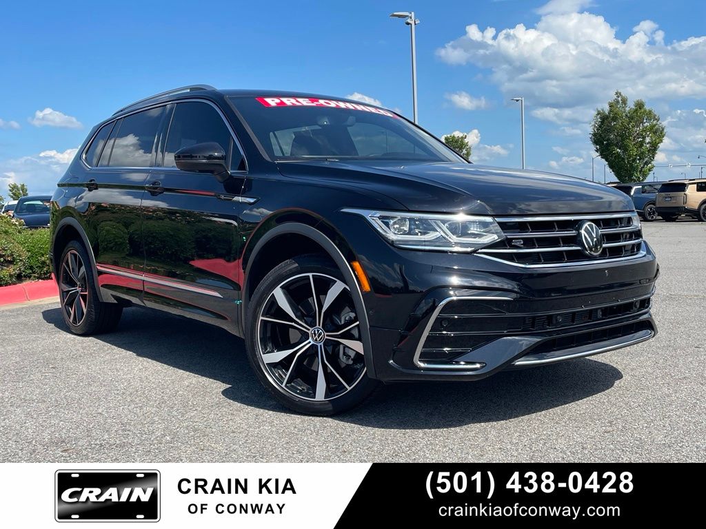 Deep Black Pearl 2024 Volkswagen Tiguan SEL R-Line 4Motion SUV / Crossover All-Wheel Drive 8-Speed Automatic