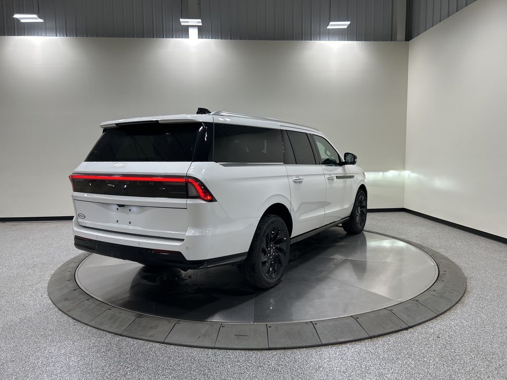 new 2026 Lincoln Navigator L car, priced at $129,225