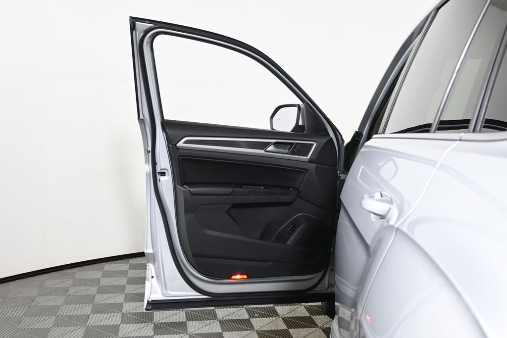 Thumbnail: 2019 Volkswagen Atlas - 31