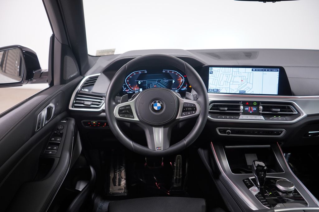 Thumbnail: 2023 BMW X5 - 11