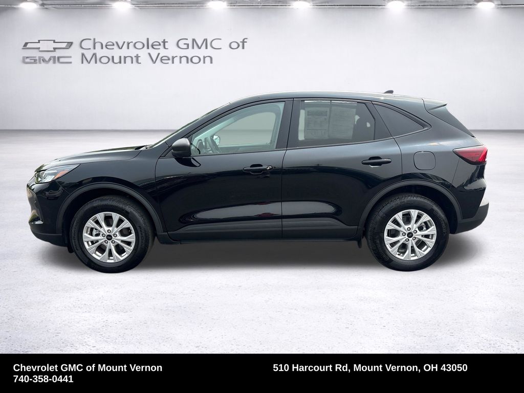 2025 Ford Escape Active - Image 2