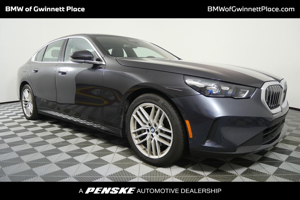 Thumbnail: 2025 BMW 5 Series - 1