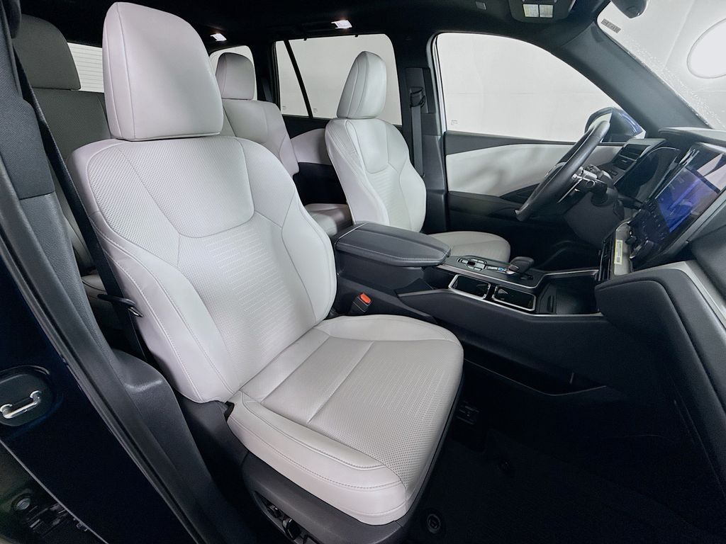 Thumbnail: 2025 Lexus TX - 29