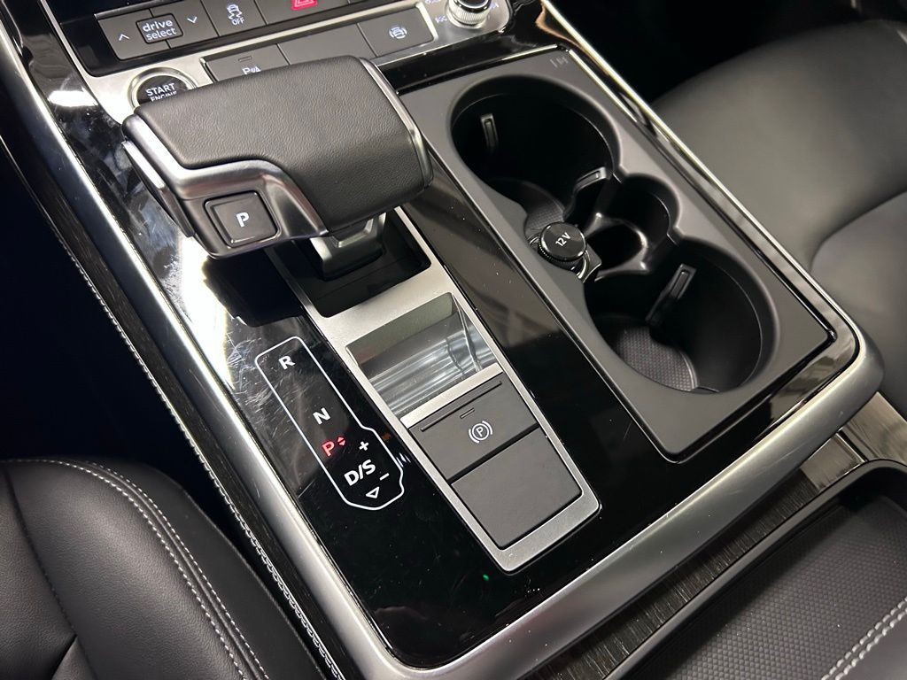 used 2025 Audi Q7 car, priced at $53,949
