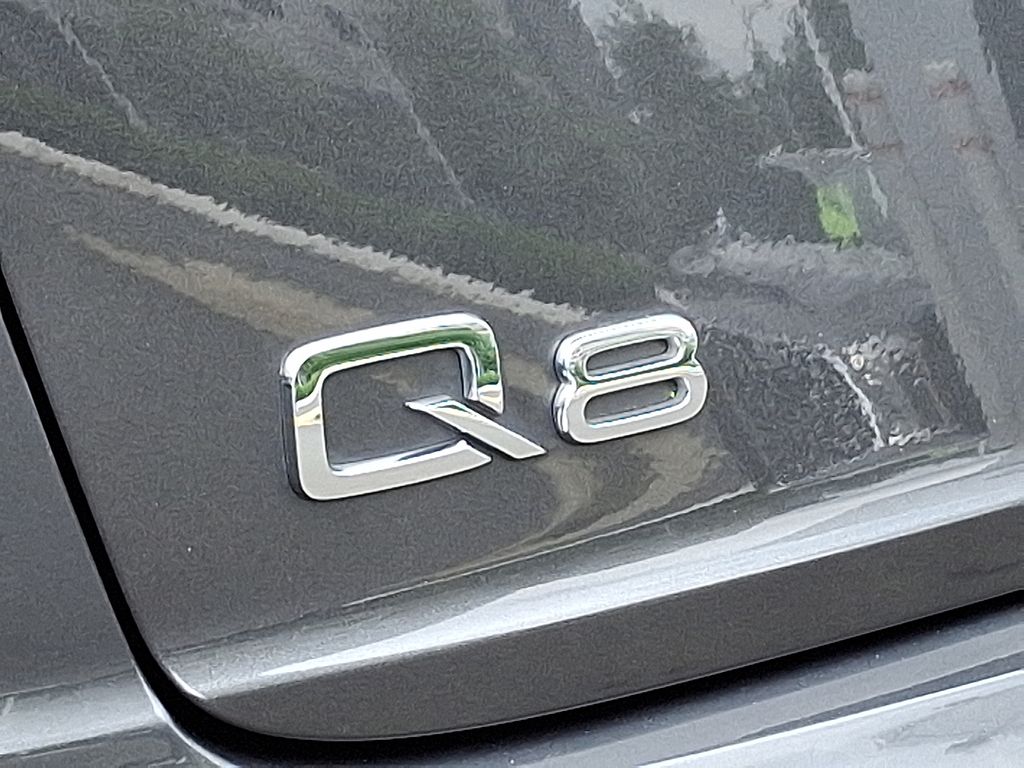 2021 Audi Q8 Prestige 30