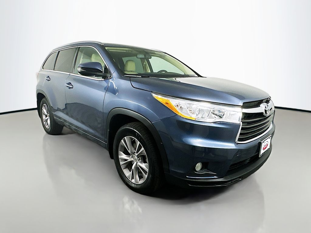 2015 Toyota Highlander XLE 3