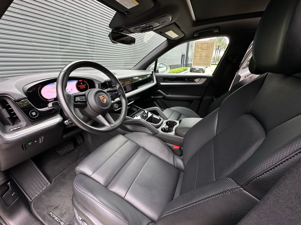 Thumbnail: 2024 Porsche Cayenne - 4