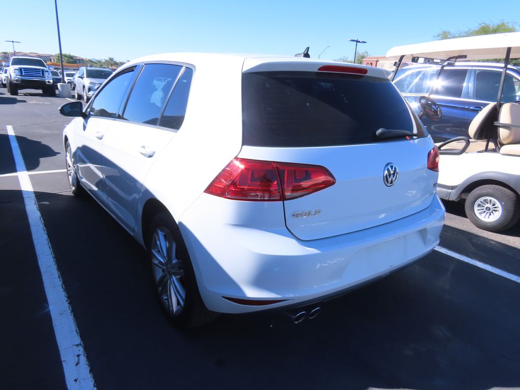 Thumbnail: 2015 Volkswagen Golf - 4