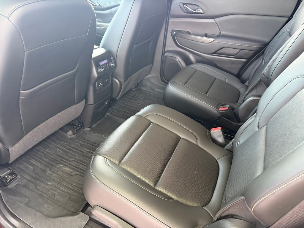 Used 2021 GMC Acadia SUV