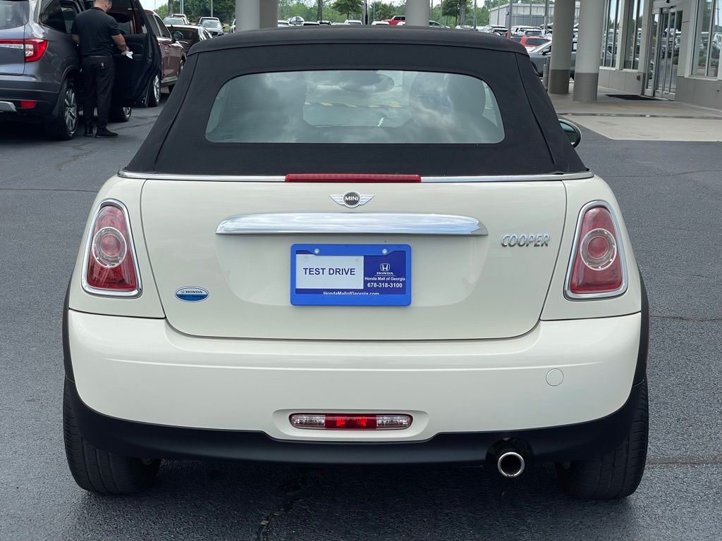 2015 MINI Cooper Base 5