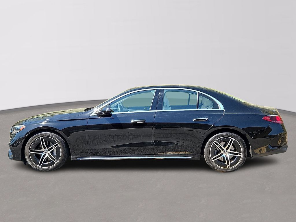 Thumbnail: 2025 Mercedes-Benz E-Class - 7