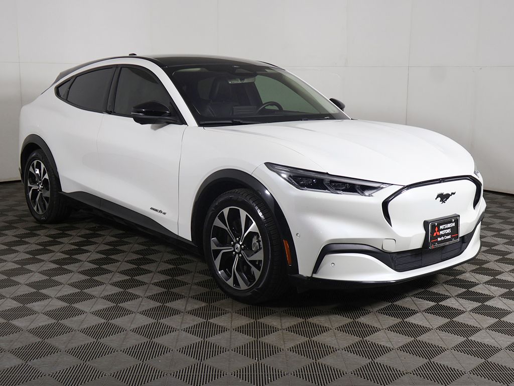 Used 2023 White Ford Premium image 51