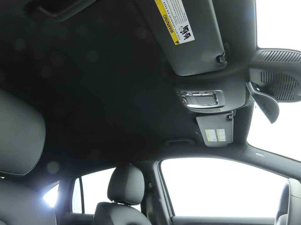 Thumbnail: 2025 Mercedes-Benz GLA - 18