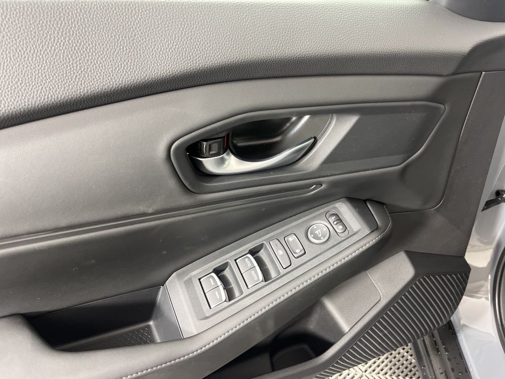 2025 Honda Accord Sport 18