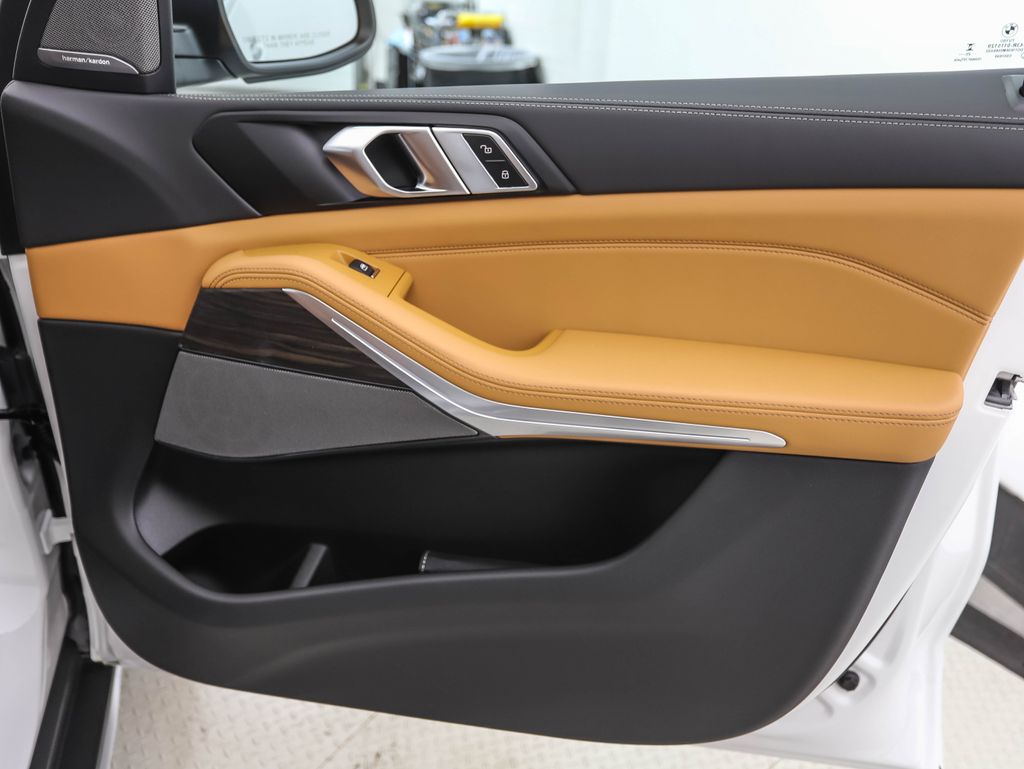 Thumbnail: 2026 BMW X5 - 29