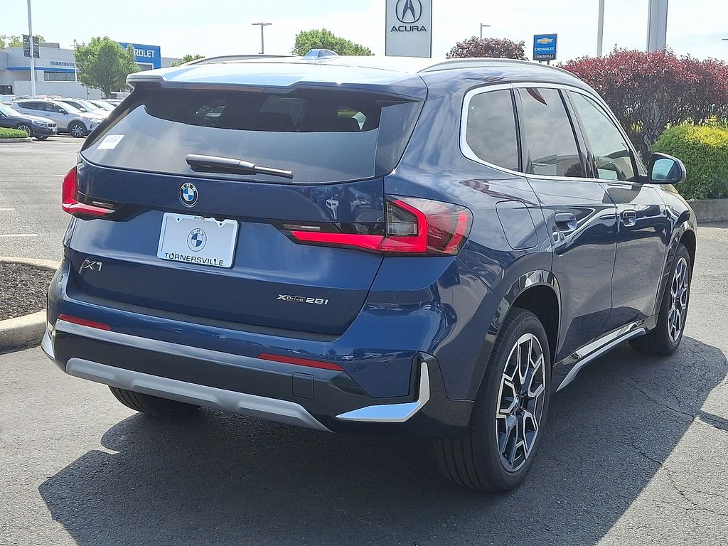 2025 BMW X1 xDrive28i 4