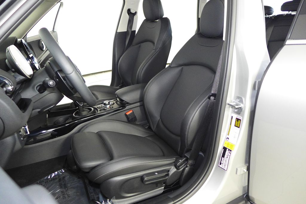 Thumbnail: 2024 MINI Cooper Clubman - 22