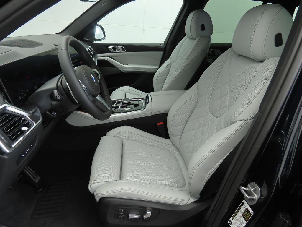 Thumbnail: 2026 BMW X5 - 19