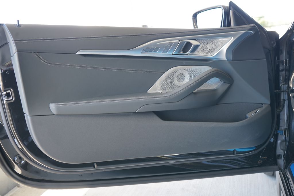 Thumbnail: 2026 BMW 8 Series - 12