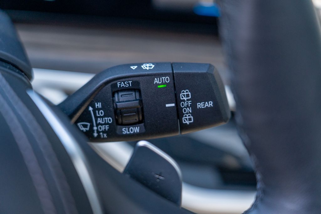 2024 BMW X5 xDrive50e photo