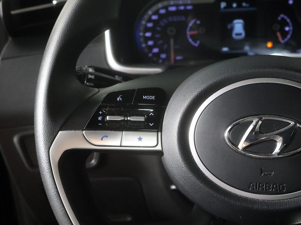 Used 2023 Black Hyundai SEL image 35