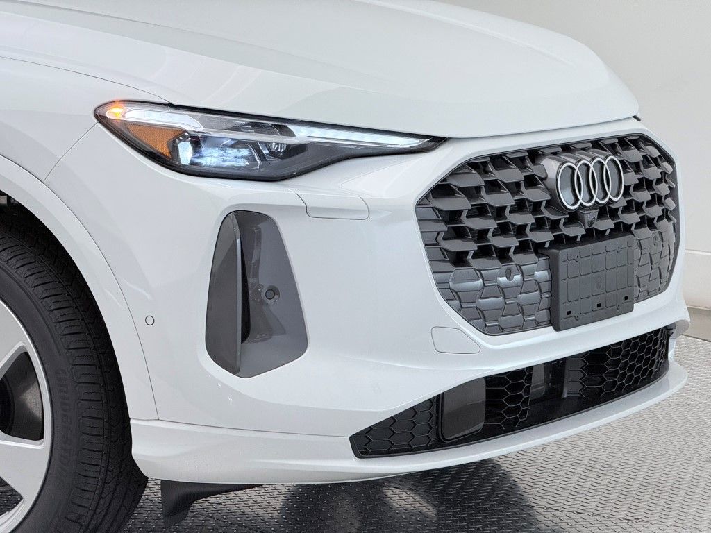 Thumbnail: 2025 Audi Q5 - 2