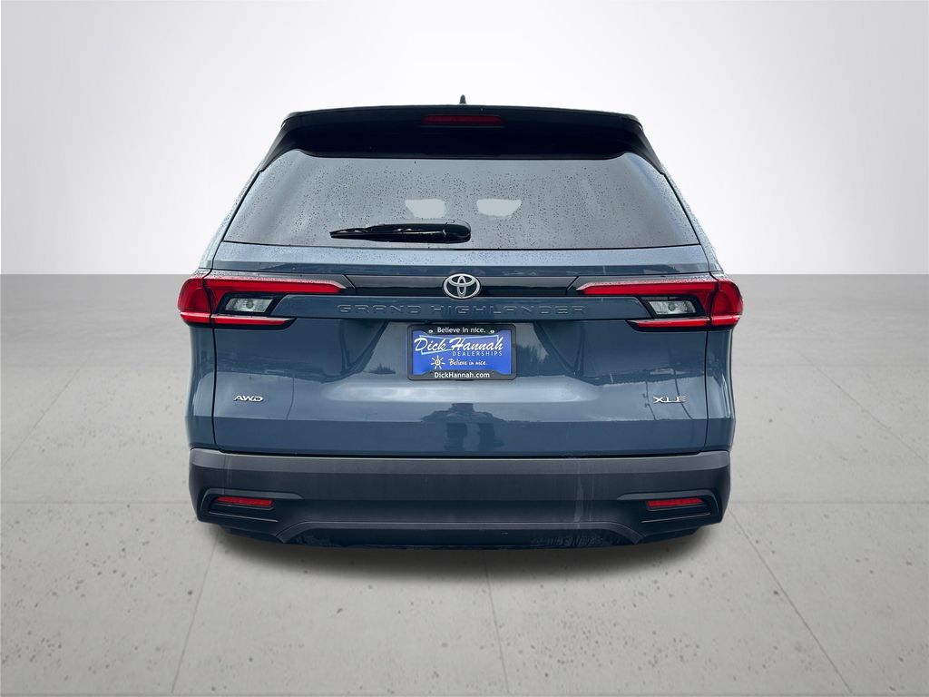 2025 Toyota Grand Highlander XLE