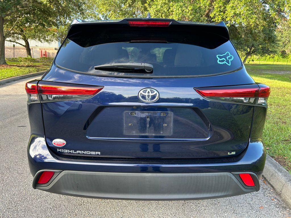 Thumbnail: 2021 Toyota Highlander - 4