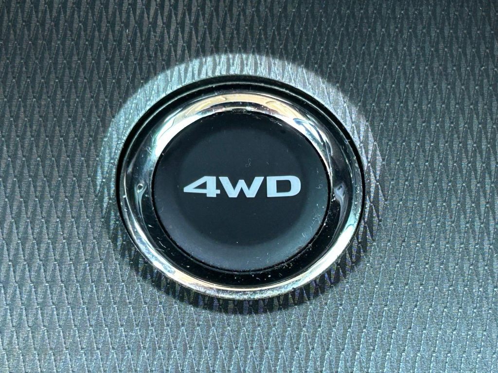 Used 2021 Gray Mitsubishi 2.0 SE image 33