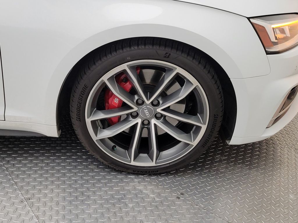 Thumbnail: 2018 Audi S5 - 11