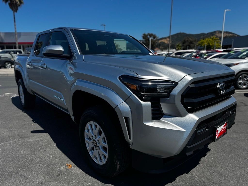 2025 Toyota Tacoma SR5 Double Cab photo 17