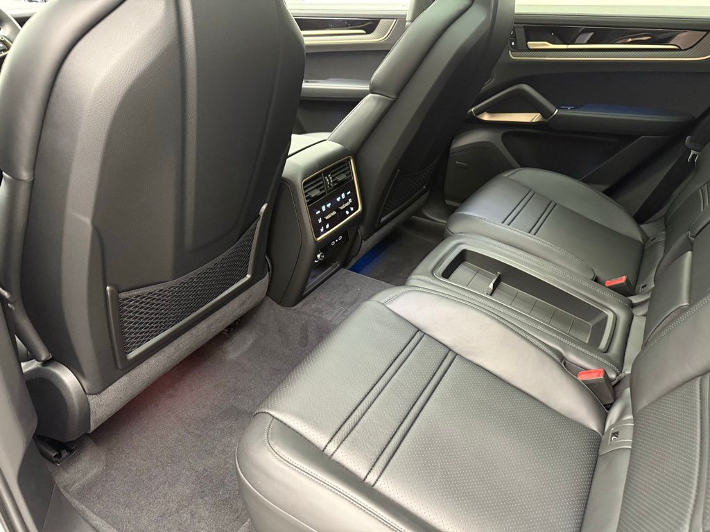 Thumbnail: 2026 Porsche  - 25