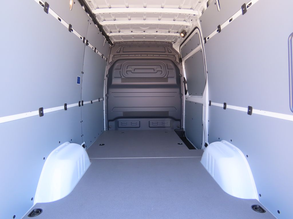 Thumbnail: 2025 Mercedes-Benz Sprinter - 29