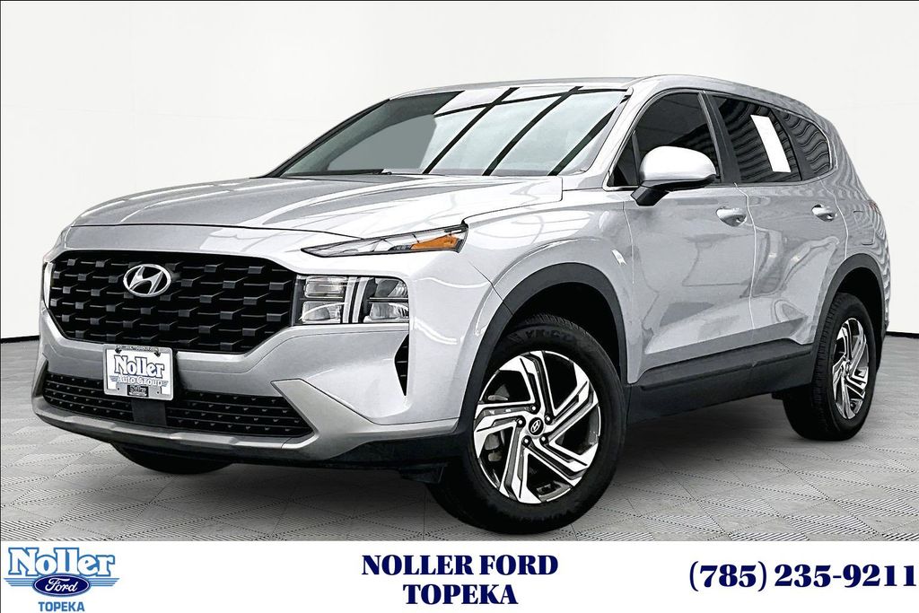 Shimmering Silver Pearl 2023 Hyundai Santa Fe SE AWD SUV / Crossover All-Wheel Drive 8-Speed Automatic