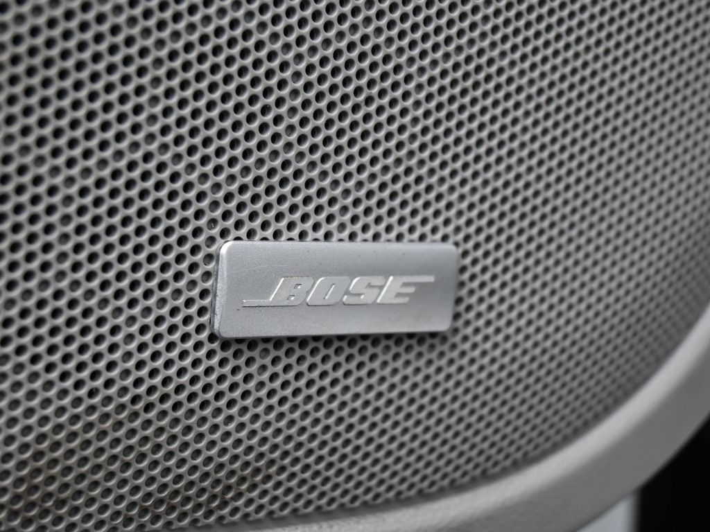 Used 2019 Summit White GMC SLE-2 image 30