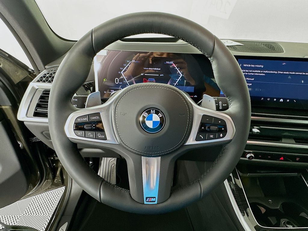 Thumbnail: 2026 BMW X5 - 10