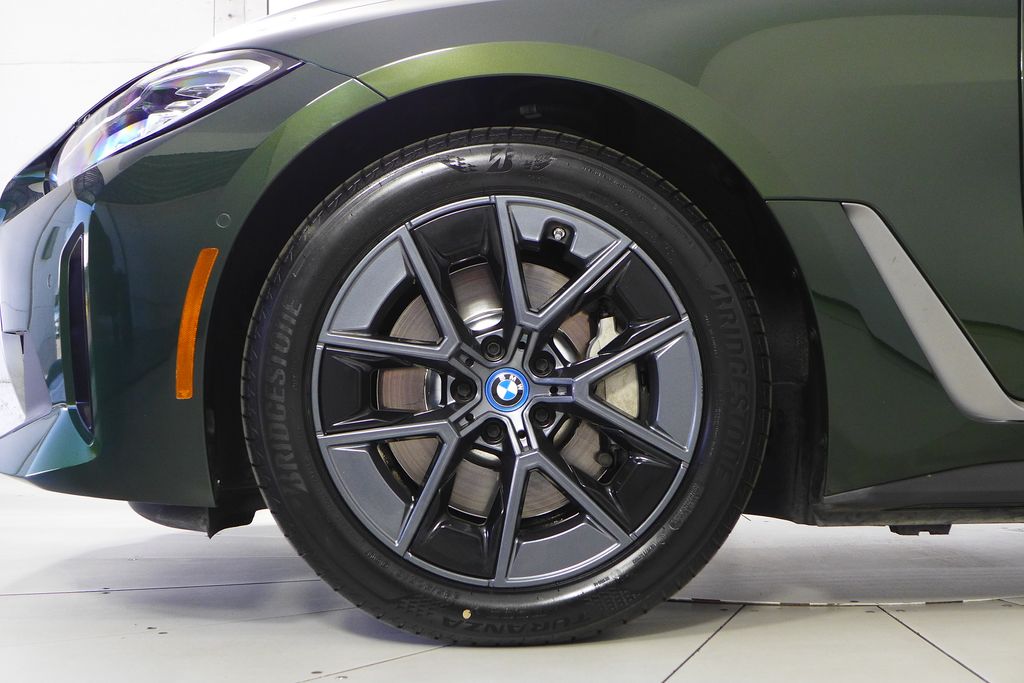 Thumbnail: 2023 BMW i4 - 5