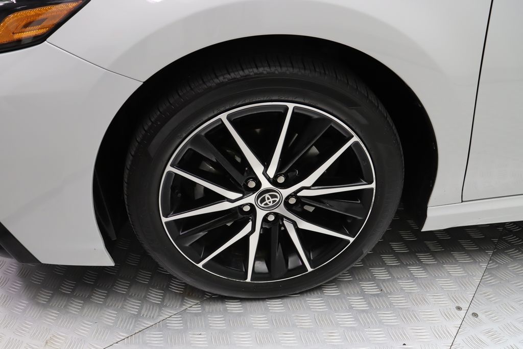 2023 Toyota Camry SE 4