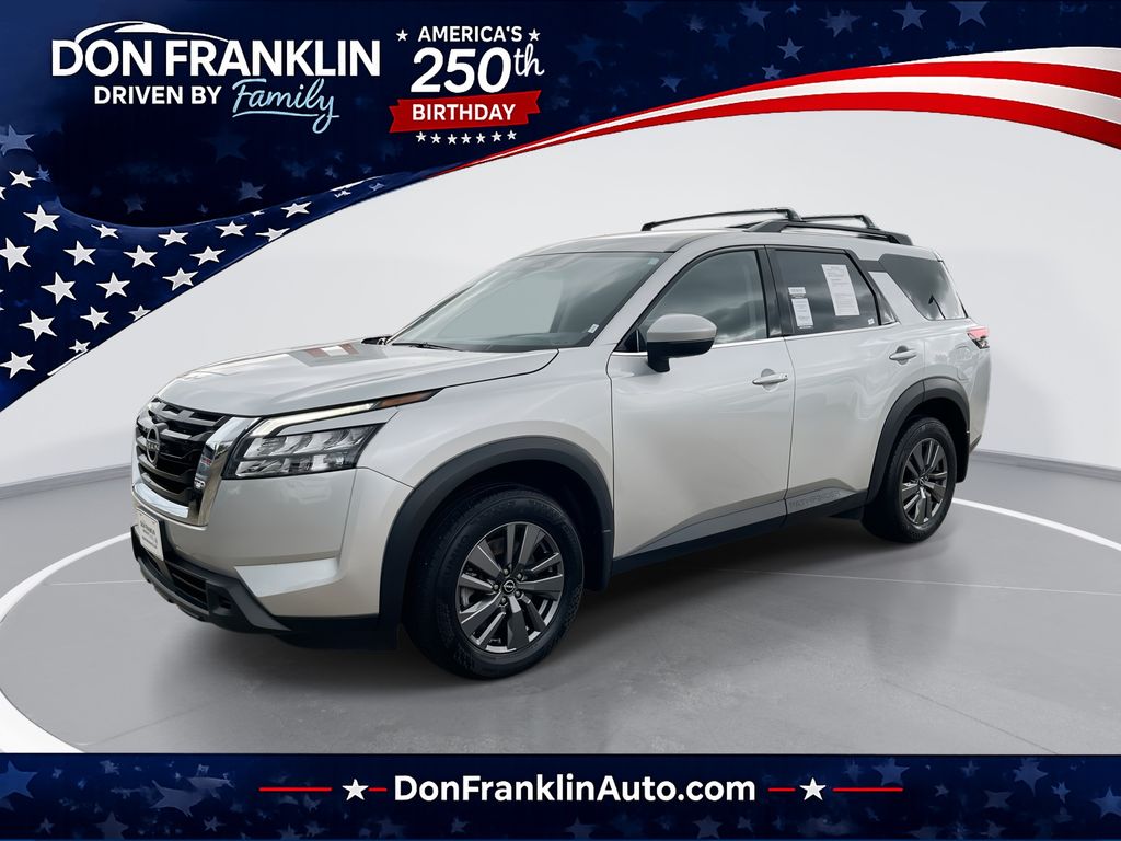 2024 Nissan Pathfinder SV