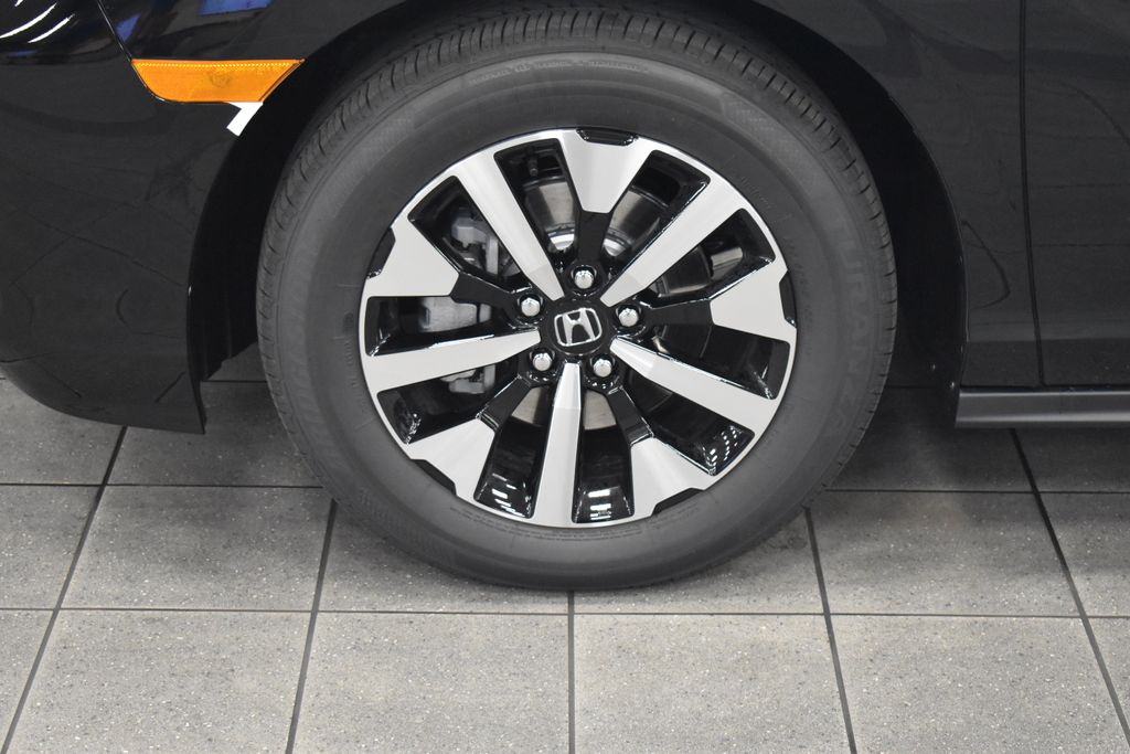 2025 Honda Odyssey EX-L 7