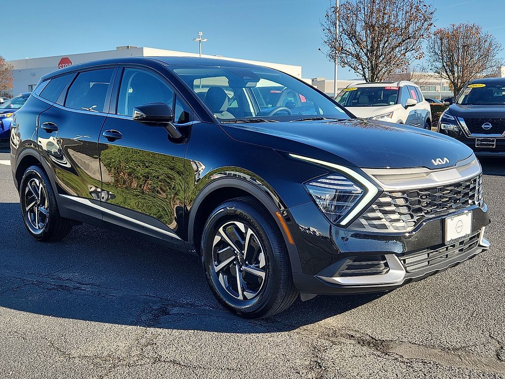 Thumbnail: 2024 Kia Sportage - 3