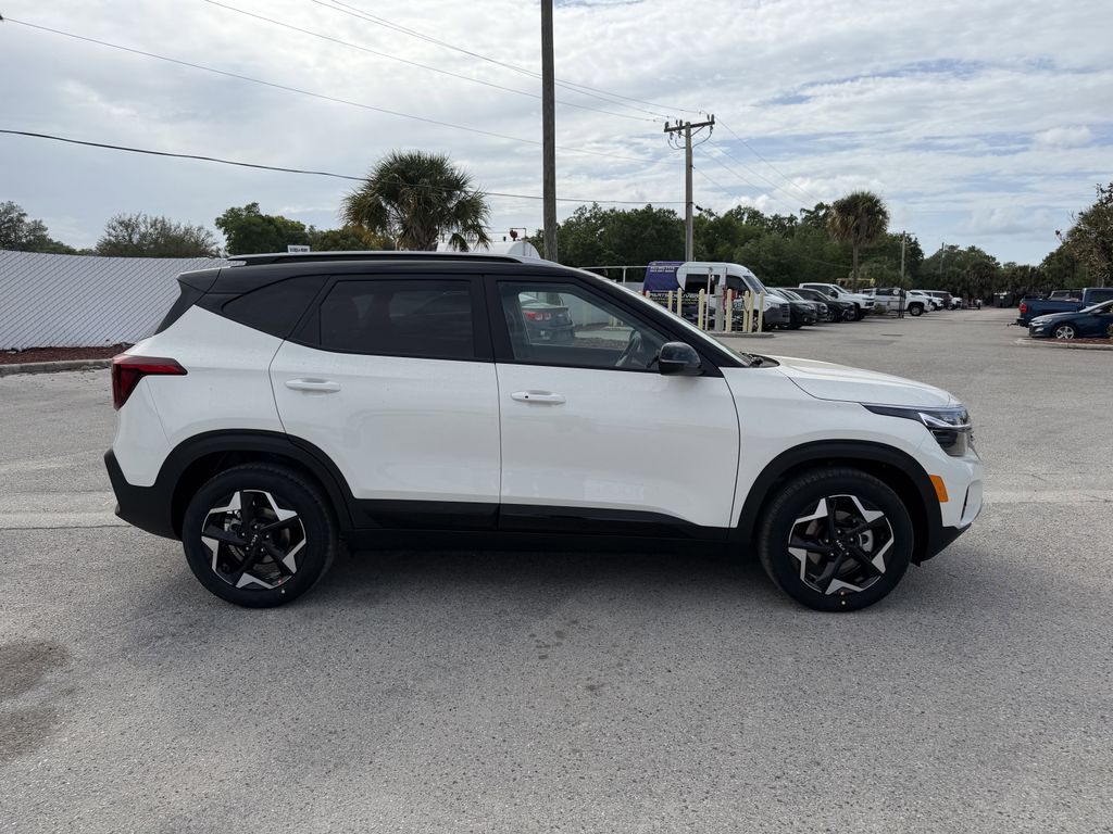 new 2026 Kia Seltos car, priced at $24,425