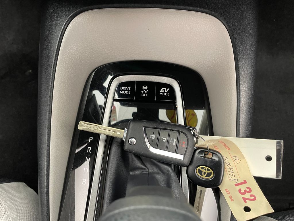 Thumbnail: 2024 Toyota Corolla - 28