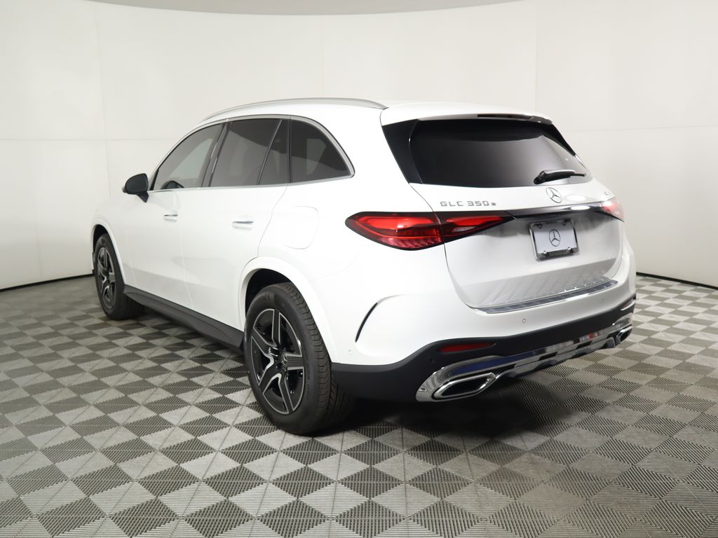 2025 Mercedes-Benz GLC 350 7